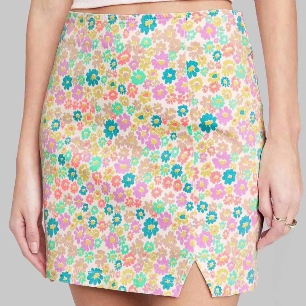 Floral Pencil Mini Skirt